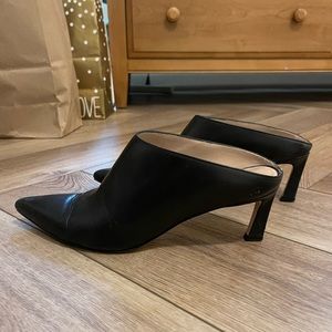 Stuart Weitzman Women's MIRA Mule